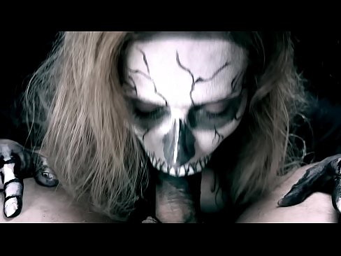 ❤️ Demoniczna dziewczyna ssąca kutasa swoimi czarnymi ustami i połykająca spermę. Hard porn at us pl.fullpornercom.ru ﹏